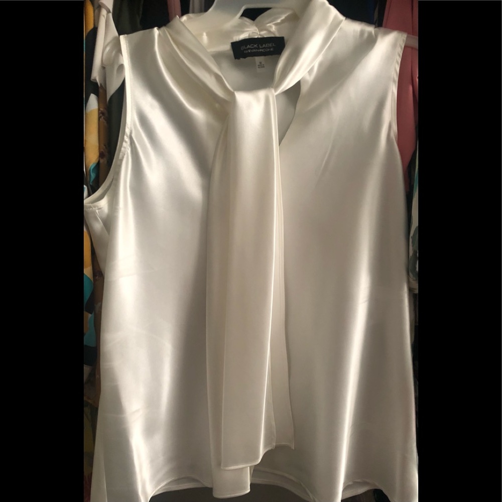 Women’s Black Label blouse